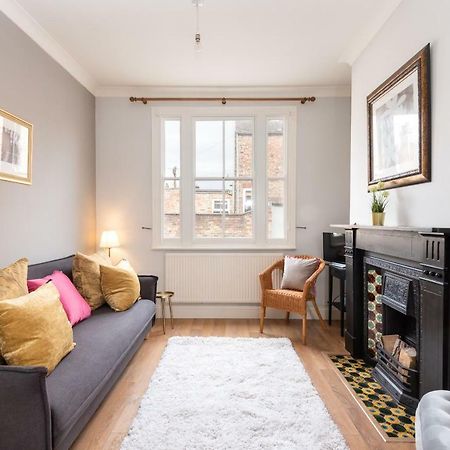 Charming Base For 5 Near Bishy Rd Pass The Keys Apartman York Kültér fotó