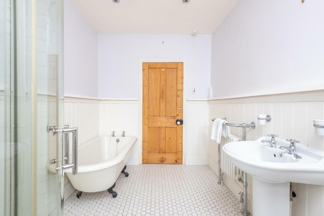 Charming Base For 5 Near Bishy Rd Pass The Keys Apartman York Kültér fotó