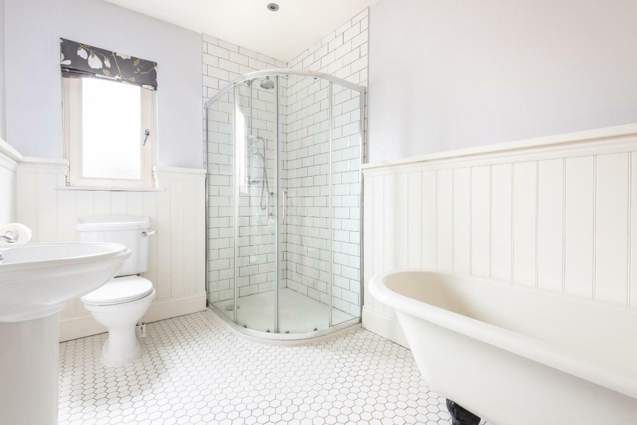 Charming Base For 5 Near Bishy Rd Pass The Keys Apartman York Kültér fotó