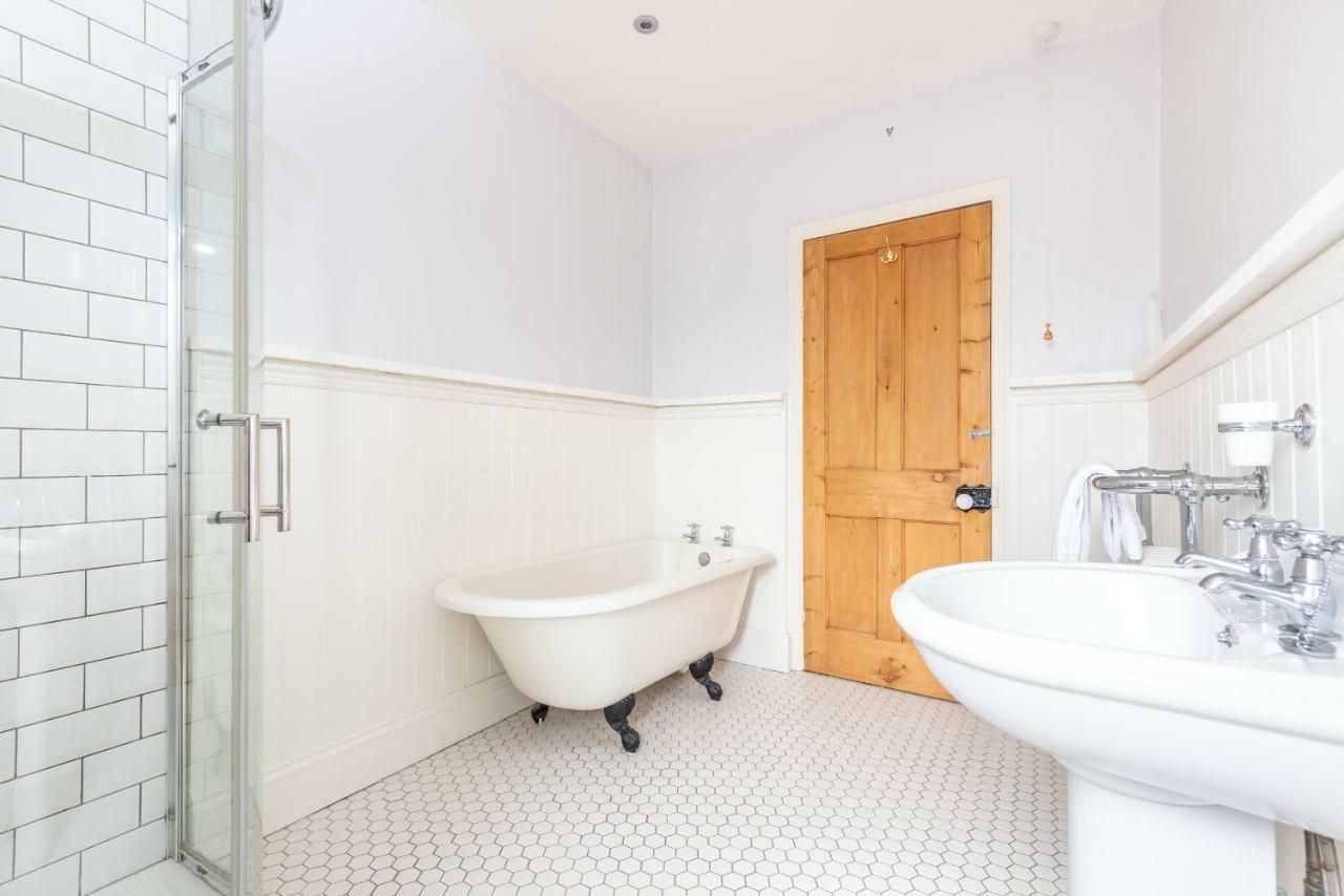 Charming Base For 5 Near Bishy Rd Pass The Keys Apartman York Kültér fotó