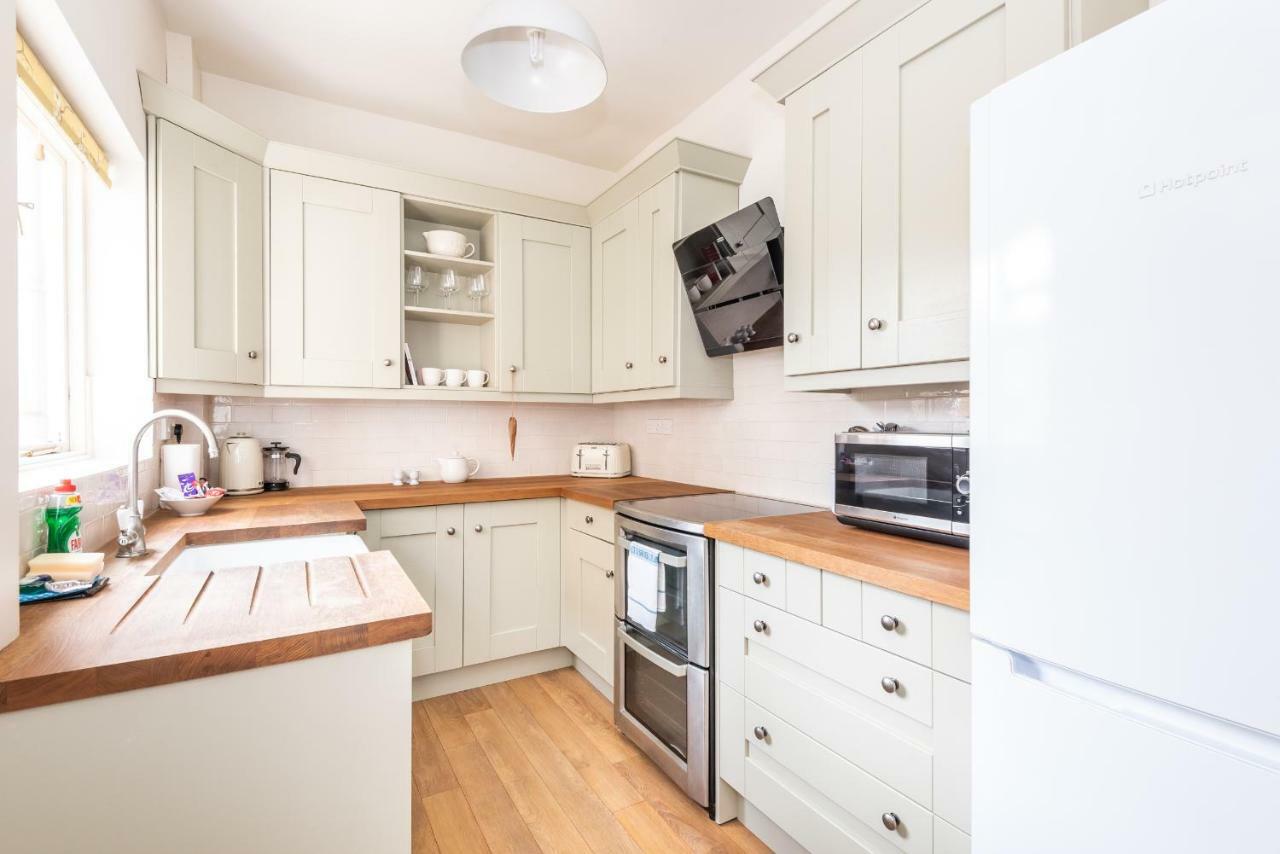 Charming Base For 5 Near Bishy Rd Pass The Keys Apartman York Kültér fotó